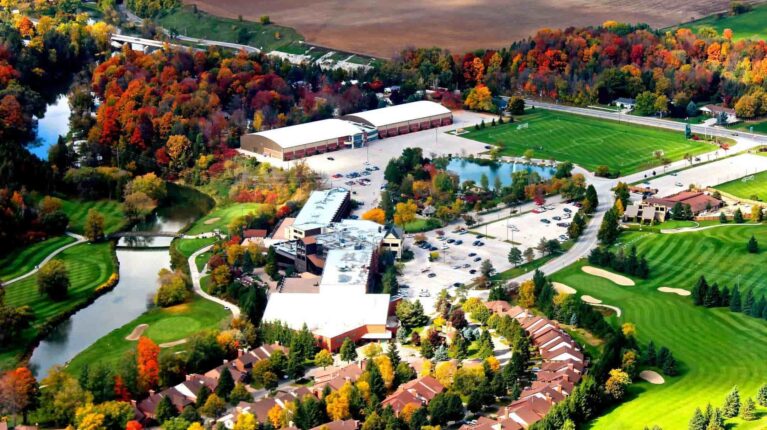 Aerial view of Nottawasaga Resort